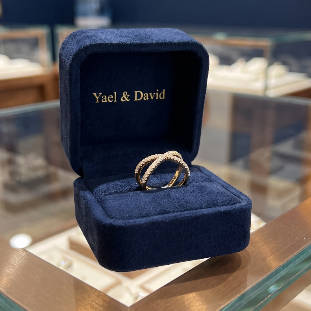 Interlocking Cross Ring made of Zirconia
