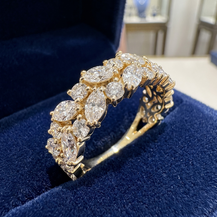 ZIRCONIA MARQUISE RING IN GOLD CASCADE