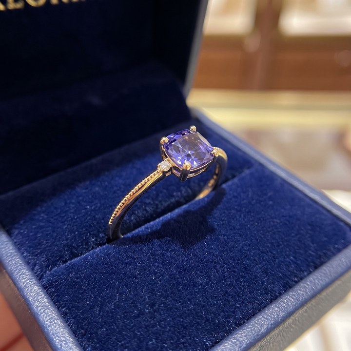 Gold Amethyst Solitaire Ring