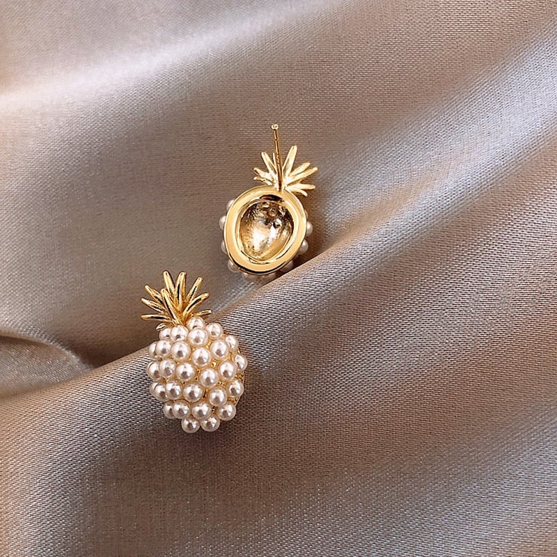 Tropical pineapple earrings with incorporated pearls