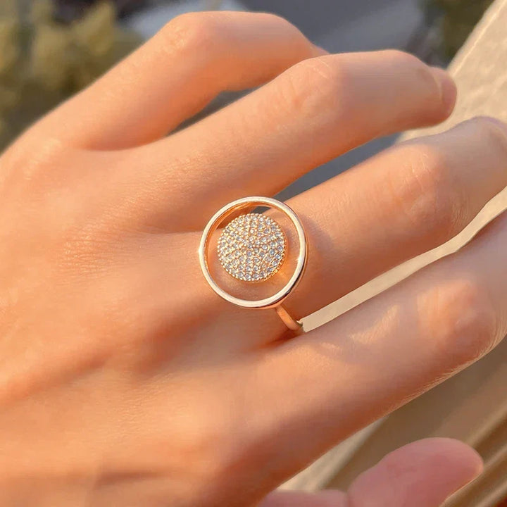 Unique ladies' ring with zirconia coating, 585 rose gold