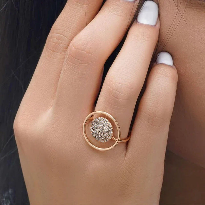 Unique ladies' ring with zirconia coating, 585 rose gold