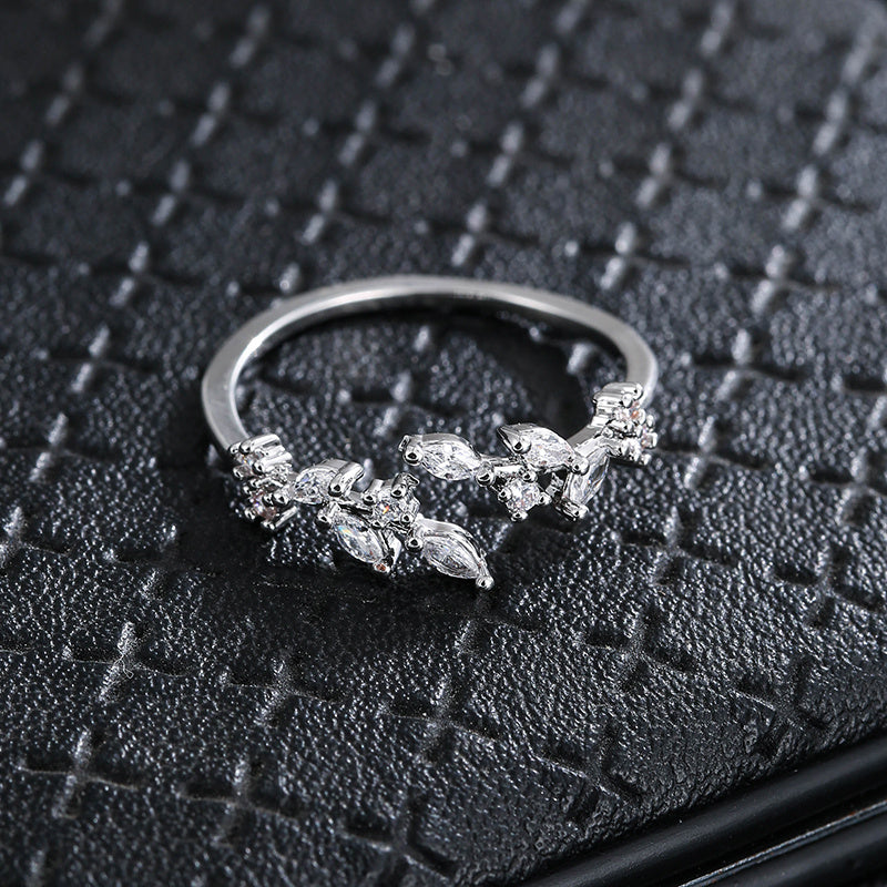 1pc Ring, New Fashion Leaf Micro-Pave Synthetic Zirconia Statement Versatile Women'S Open Ring
