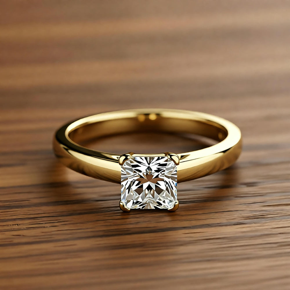 Square Ring in Crystal and White Gold
